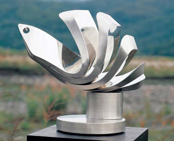 蕪湖不銹鋼景觀雕塑的雕塑作品在雕塑藝術(shù)展覽中的評(píng)價(jià)標(biāo)準(zhǔn)是什么？