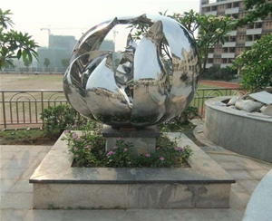 蕪湖雕塑公司的雕塑作品在旅游開(kāi)發(fā)中的價(jià)值如何體現(xiàn)？
